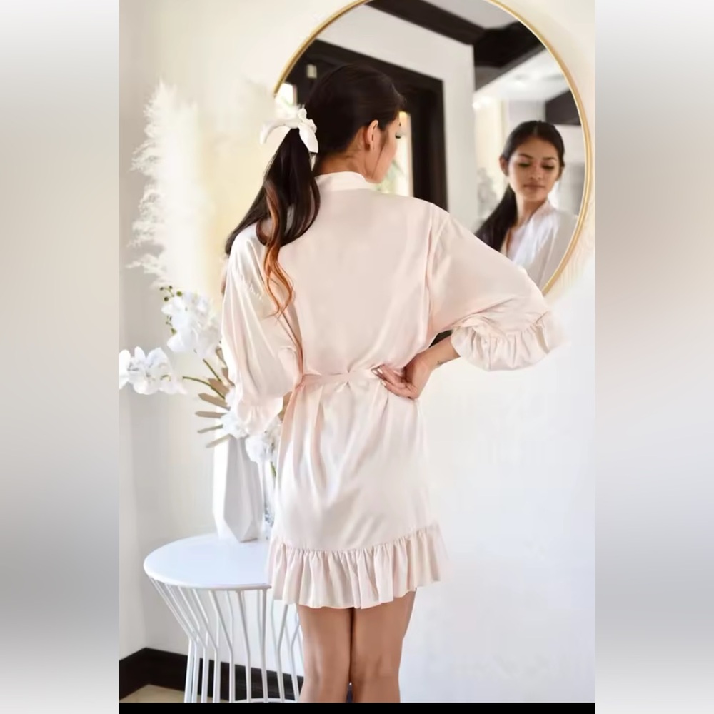 Elegant Mauve Pink Bridesmaids Satin Robe with Ruffle Trim with Tie Belt S/M